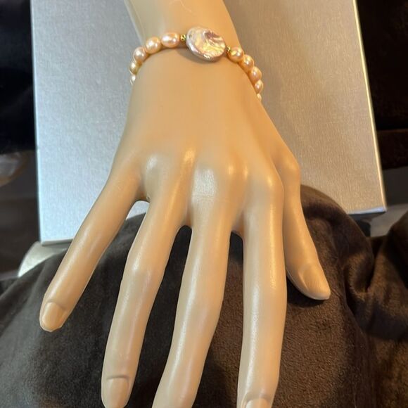 NWT PURPLE COIN KESHI PEARL & PEACH FRESHWATER STRETCH PEAL BRACELET IN SS. - Picture 6 of 15